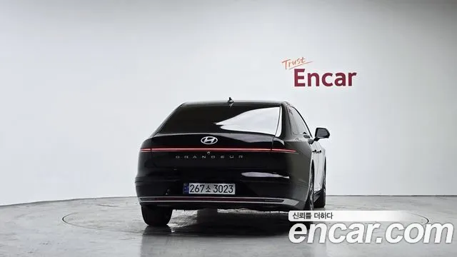 Hyundai Grandeur GN7 — Фото автомобиля 4