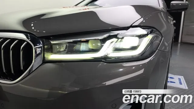BMW 5 Series G30 — Фото автомобиля 7