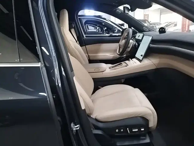 Nio EC7 — Фото автомобиля 24