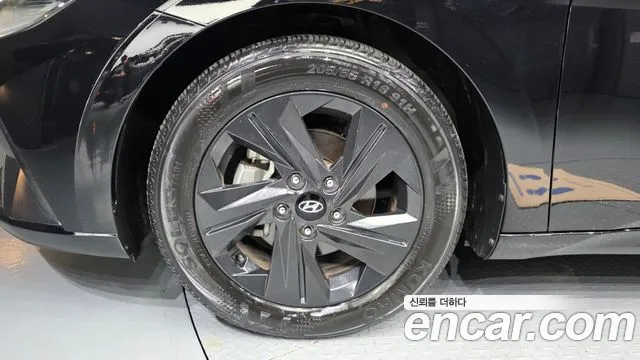 Hyundai AVANTE Avante (CN7) — Фото автомобиля 5