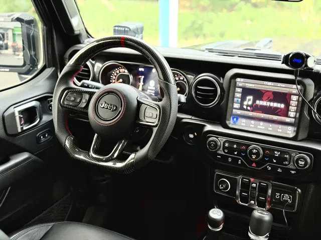 Jeep Wrangler — Фото автомобиля 8