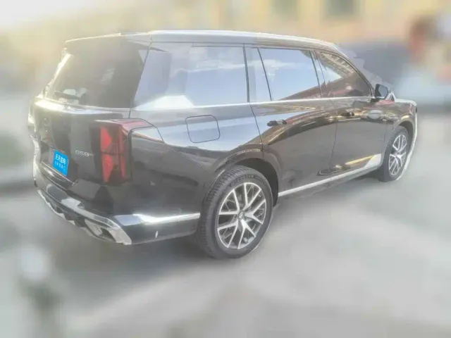 GAC Trumpchi GS8 — Фото автомобиля 5