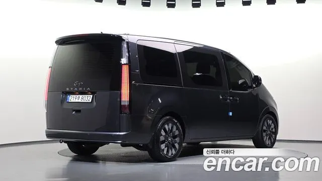 Hyundai Staria — Фото автомобиля 2