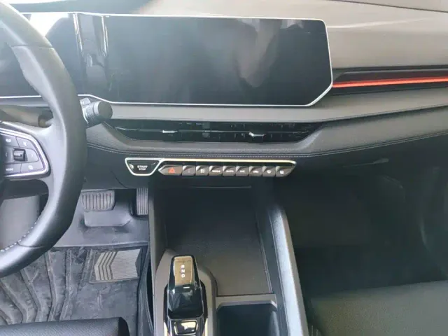 Geely Binrui — Фото автомобиля 12