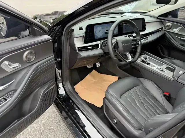 Chery Arrizo 8 — Фото автомобиля 7