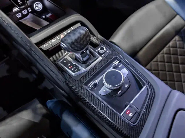 Audi R8 — Фото автомобиля 18