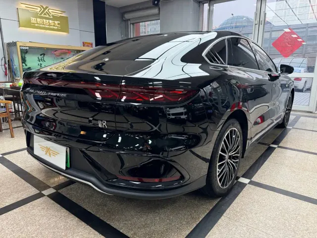 BYD Han — Фото автомобиля 6