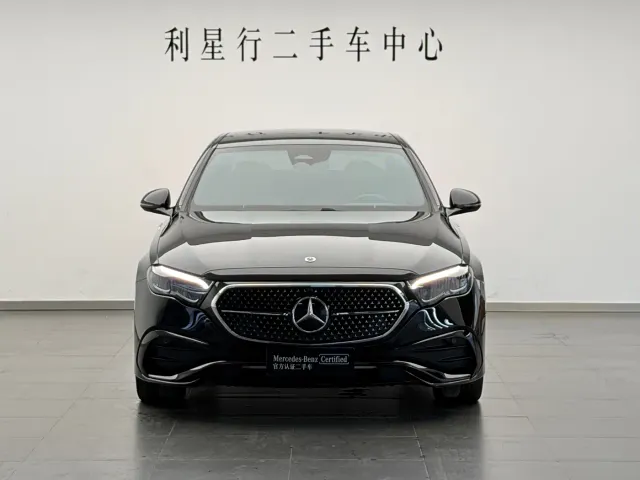 Mercedes-Benz E-Class — Фото автомобиля 5