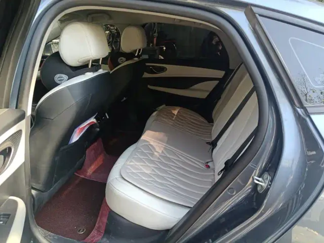 BYD Seal 05 DM-i — Фото автомобиля 11
