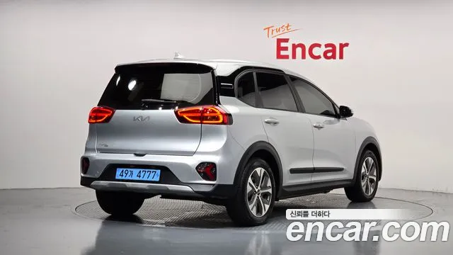 Kia Niro — Фото автомобиля 2