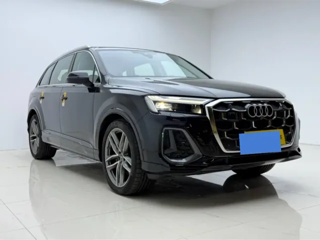 Audi Q7 — Фото автомобиля 3
