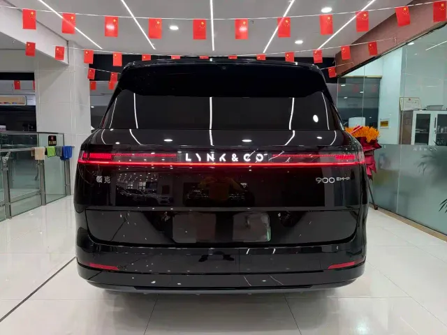Lynk & Co 900 — Фото автомобиля 5