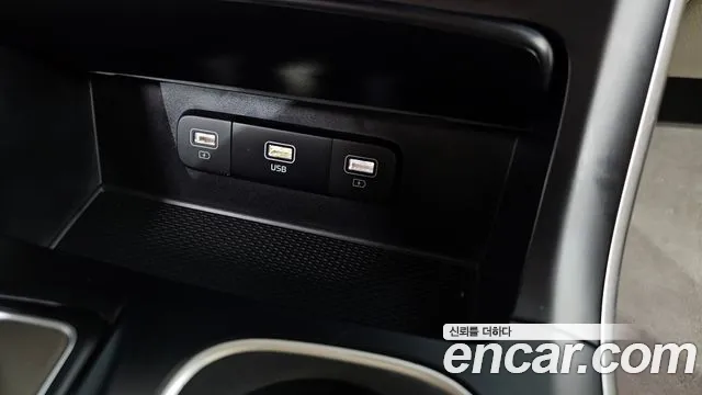 Kia Canival Carnival 4 поколение Дизель 9 мест Prestige — Фото автомобиля 30