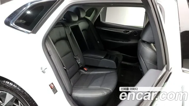 Hyundai Grandeur — Фото автомобиля 12