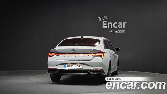 Hyundai AVANTE Avante (CN7) — Фото автомобиля 4