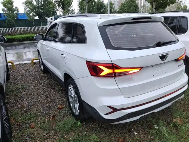 Jetta VS7 — Фото автомобиля 4