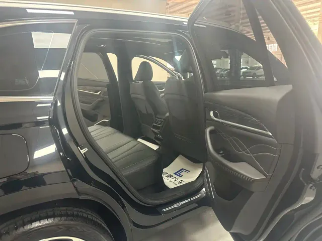 Geely Xingyue L — Фото автомобиля 14