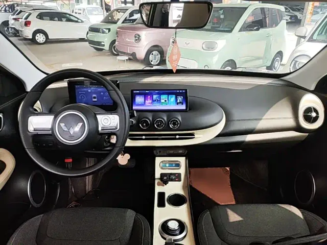 Wuling Bingo — Фото автомобиля 9