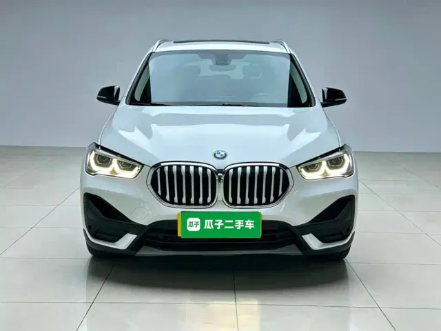 BMW X1 — Фото автомобиля 2