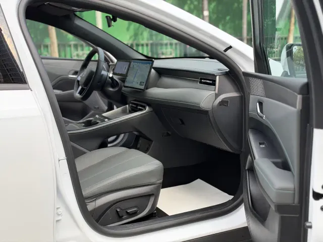 BYD Qin PLUS — Фото автомобиля 7