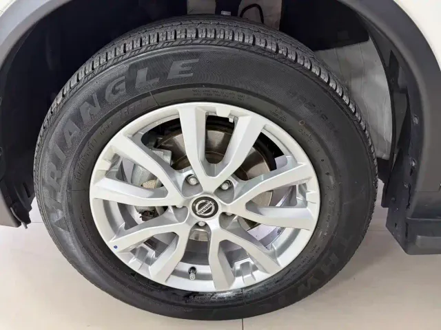 Nissan X-Trail — Фото автомобиля 6