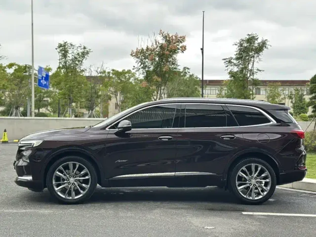 Buick Enclave — Фото автомобиля 6