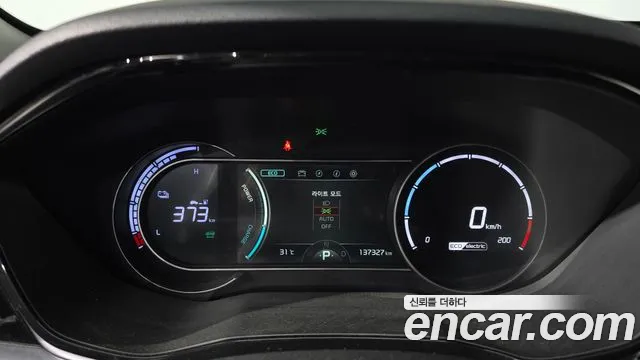 Kia Niro Niro Plus Air — Фото автомобиля 8
