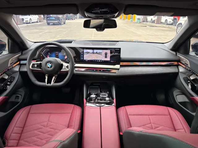 BMW 5 Series — Фото автомобиля 8