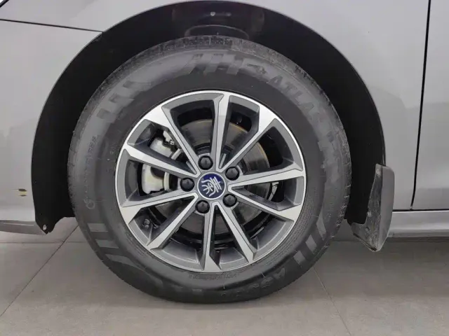 BYD Qin PLUS — Фото автомобиля 17