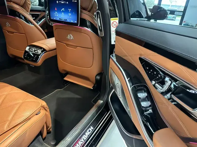 Mercedes-Benz Maybach S-Class — Фото автомобиля 13