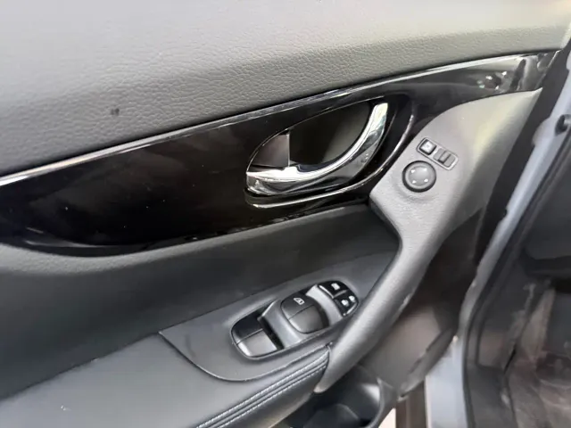 Nissan X-Trail — Фото автомобиля 9