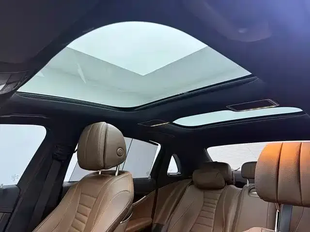 Mercedes-Benz E-Class — Фото автомобиля 9