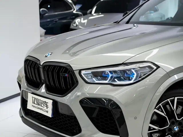 BMW X6 M — Фото автомобиля 13