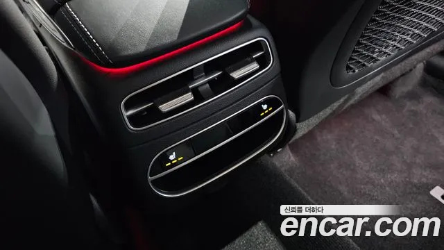 Genesis GV70 2.5T Бензин AWD — Фото автомобиля 18