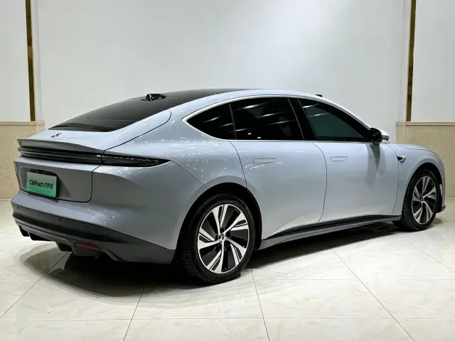 Nio ET5 — Фото автомобиля 18