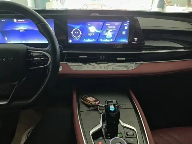 Chery Tiggo 7 PLUS — Фото автомобиля 12