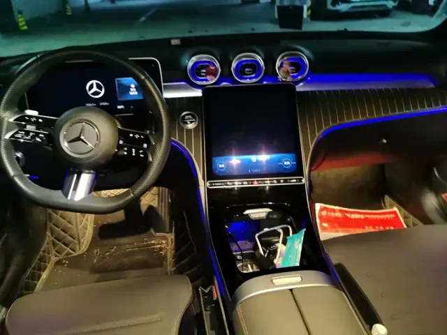 Mercedes-Benz C-Class — Фото автомобиля 12