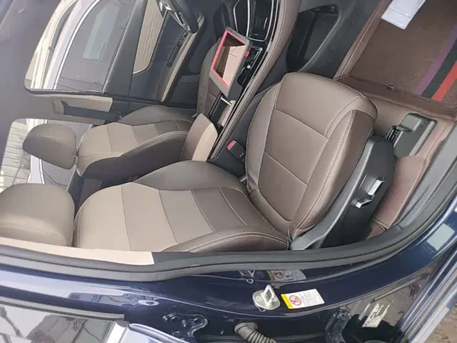 BYD Song MAX — Фото автомобиля 24