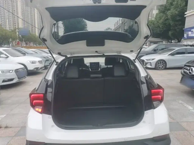 Toyota YARiS L Zhi Xuan — Фото автомобиля 18