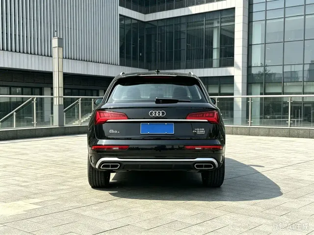 Audi Q5L — Фото автомобиля 10