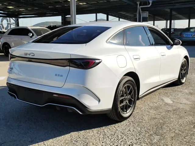 BYD Seal 06 — Фото автомобиля 5