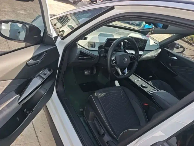 Volkswagen ID.3 — Фото автомобиля 15
