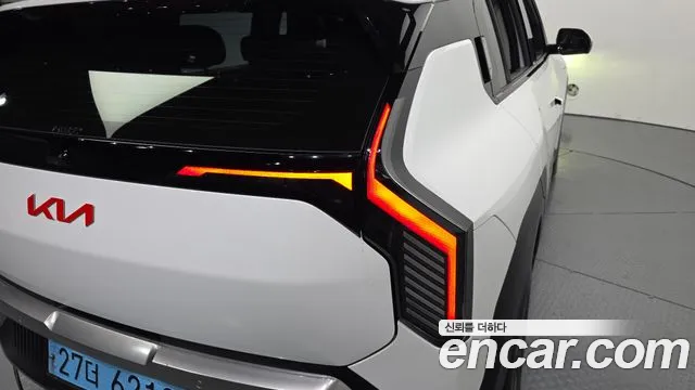 Kia EV3 — Фото автомобиля 8
