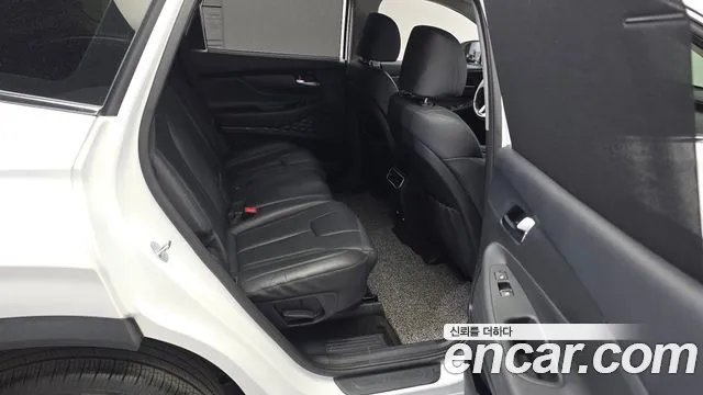 Hyundai Santafe — Фото автомобиля 10