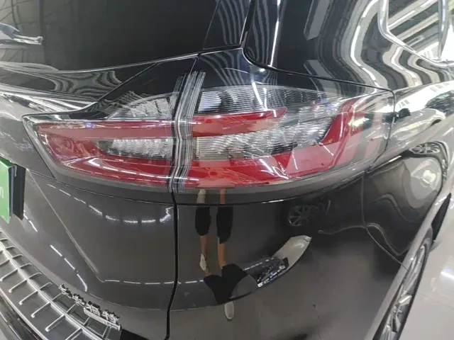 Ford Edge — Фото автомобиля 7
