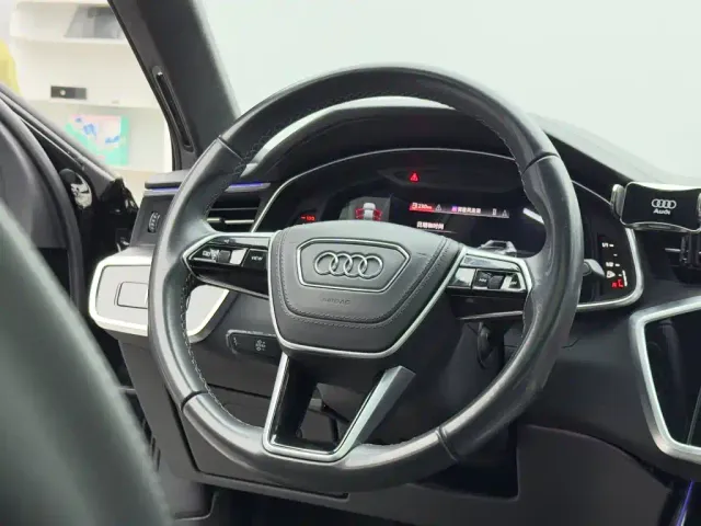 Audi A6L — Фото автомобиля 15
