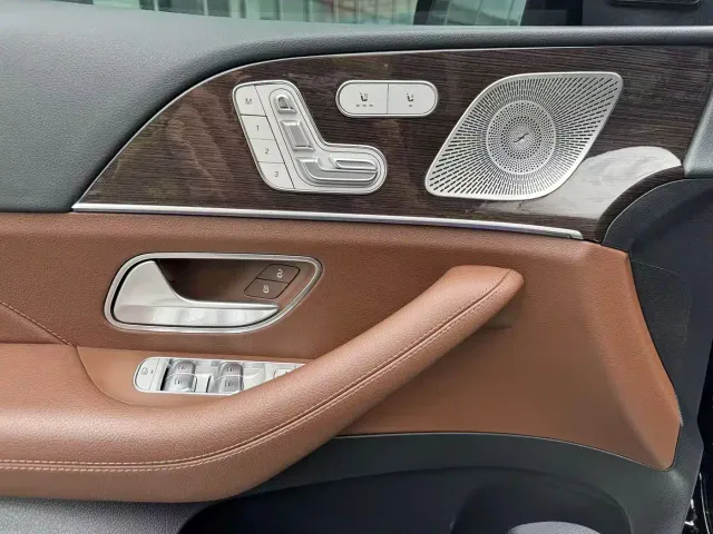 Mercedes-Benz GLE-Class — Фото автомобиля 9