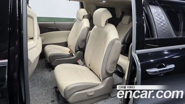 Kia Carnival 4th Gen — Фото автомобиля 16