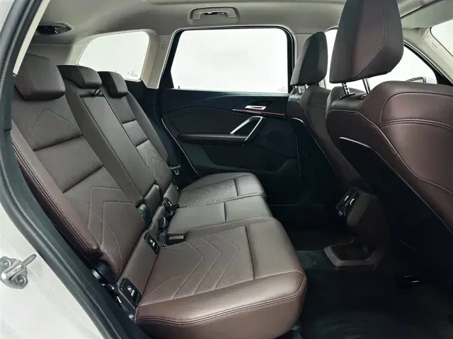 BMW X1 — Фото автомобиля 14