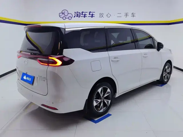 GAC Trumpchi M6 — Фото автомобиля 3